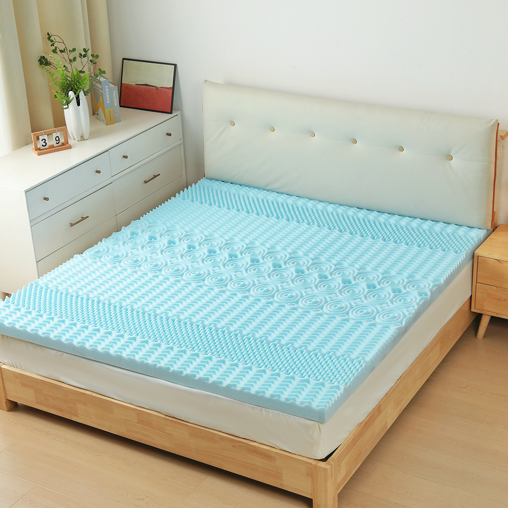 Matelas gel à mémoire de forme gaufrée